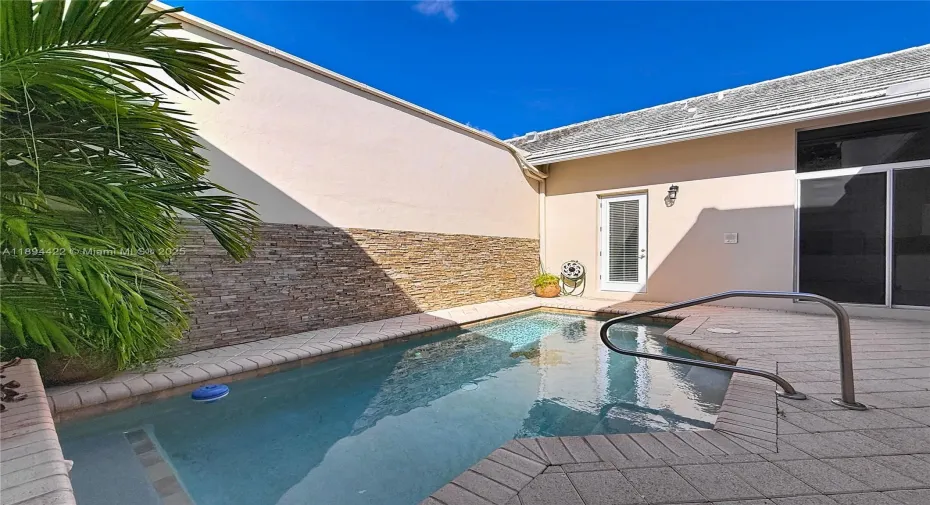 17330 Bermuda Village Dr