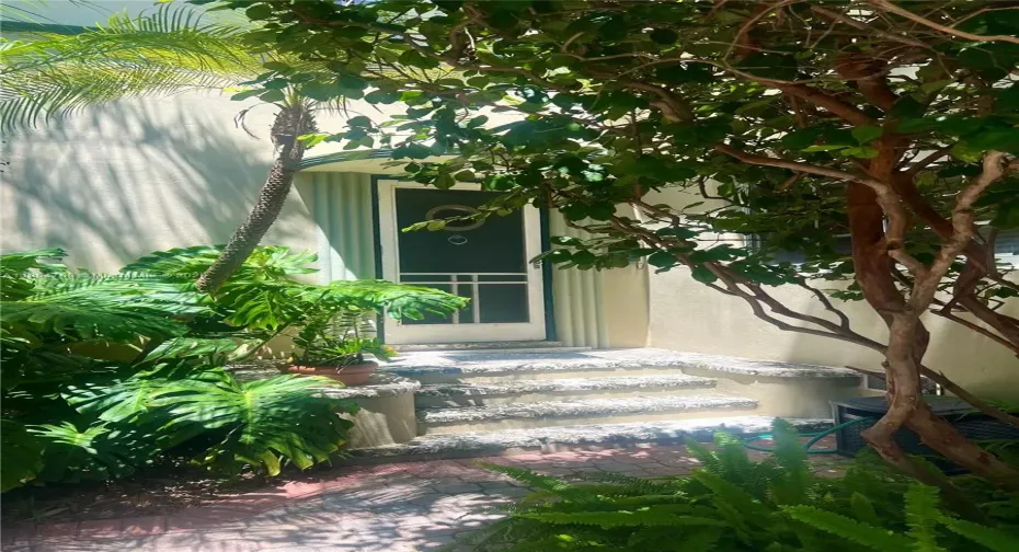 Private Entrance