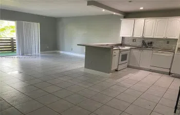OPEN KITCHEN/LIVING