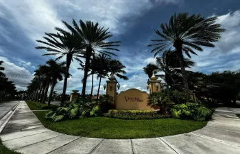 VENETIAN ISLES