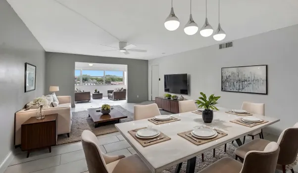 WELCOME HOME virtually staged