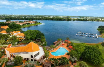 Enjoy Life on the lake