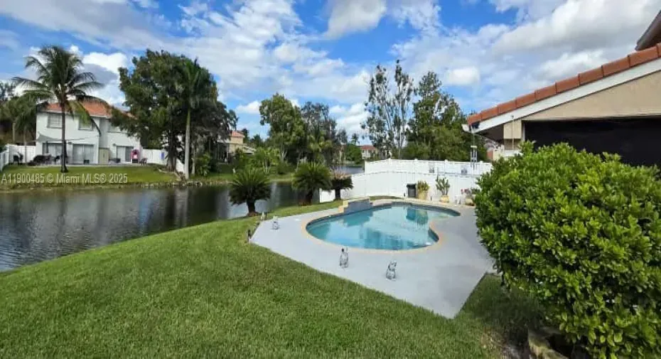 PATIO- 82' WATER FRONTAGE