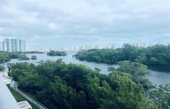 View - East view. The most relaxing and energizing view. At night, enjoy the lights of the Sunny Isles buildings on the horizon