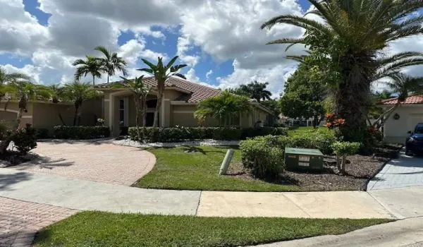 FRONT OF HOUSE