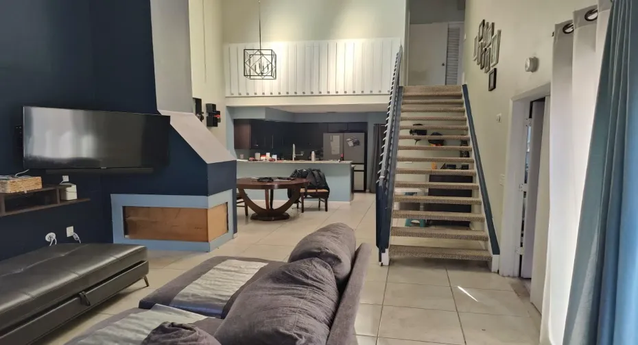 Entry way