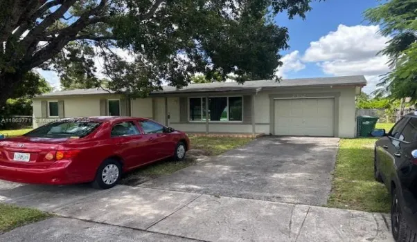 FRONT House