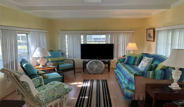 Living room with Great View of Canal
