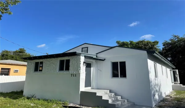 Unit entrance by side