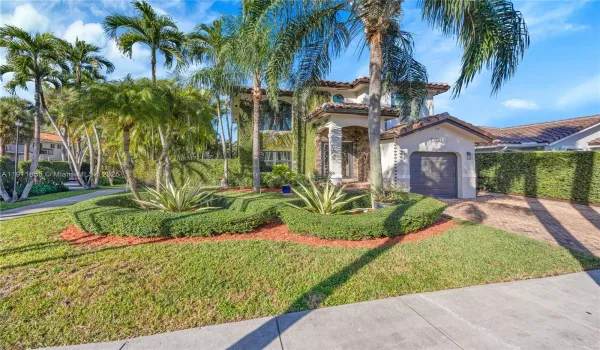 Beautiful Corner lot