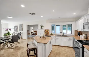 Open kitchen and large breakfast area