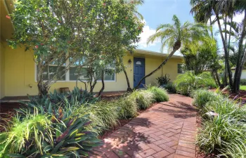Brick paver front walkway & driveway