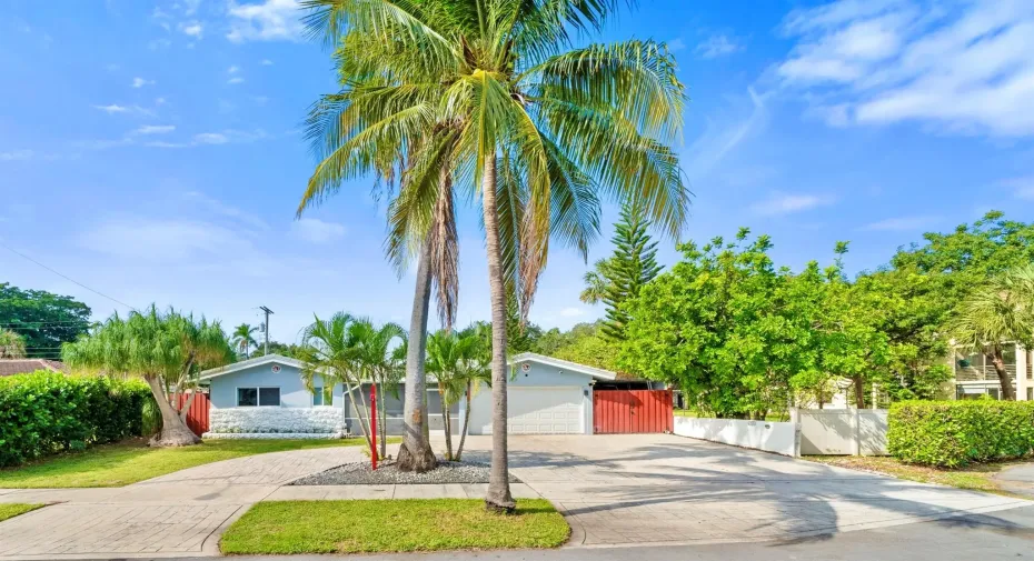 Exterior with plenty of parking.
