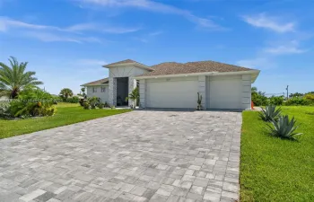 Welcome to 2623 SW 21st Ave!