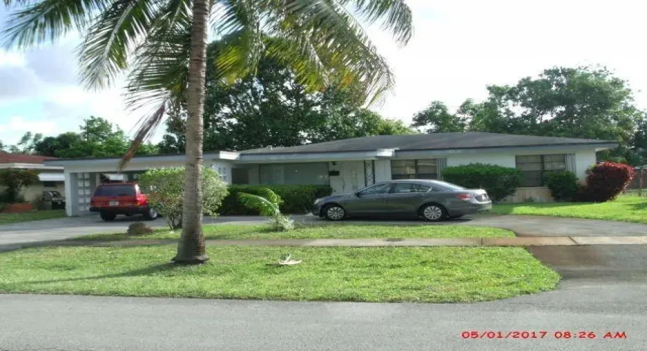 880 Wyoming Ave