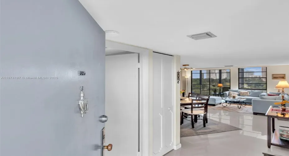 Entry
Come explore unit 605