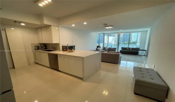 Stunning new kitchen with island, big​​‌​​​​‌​​‌‌​‌‌​​​‌‌​‌​‌​‌​​​‌​​ sink
