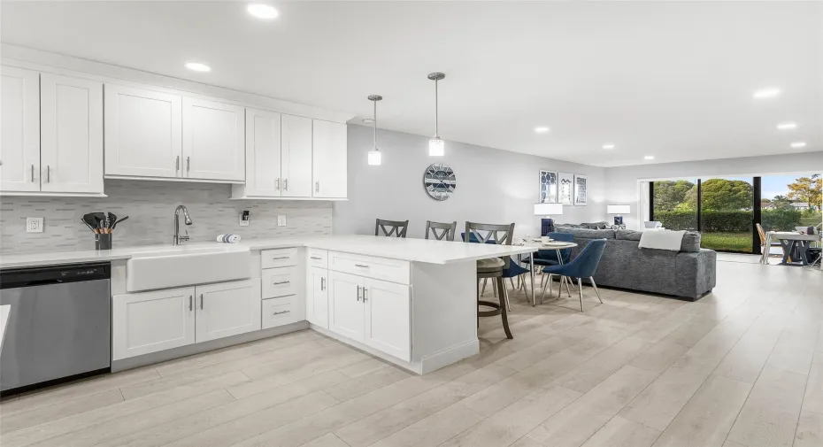 Open concept, modern elegance in Pines of Boca Lago!