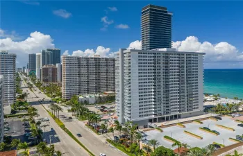 OCEANFRONT BUILDING WITH BEACH SERVICES