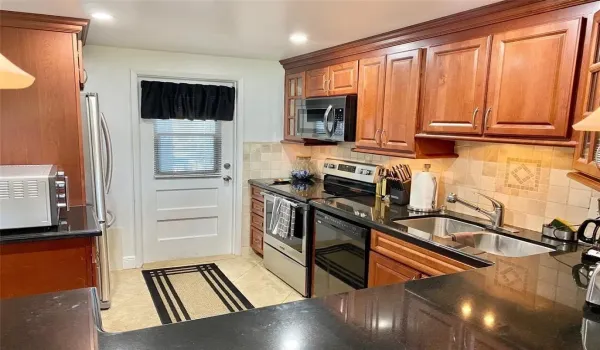 Corner Unit 3BR/2Bath