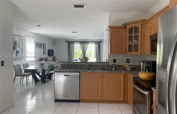 Fully Remodeled Kitchen