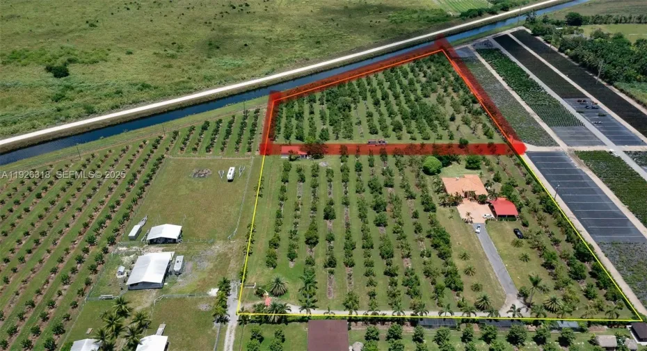 5 acres in red