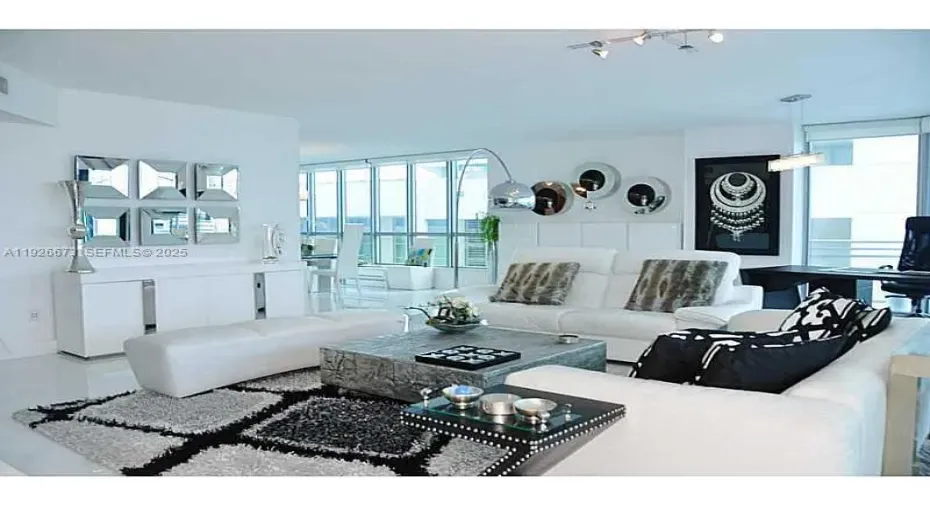 Den/Family/Great Room