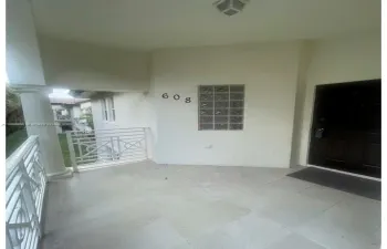 Private 2nd floor entrancec