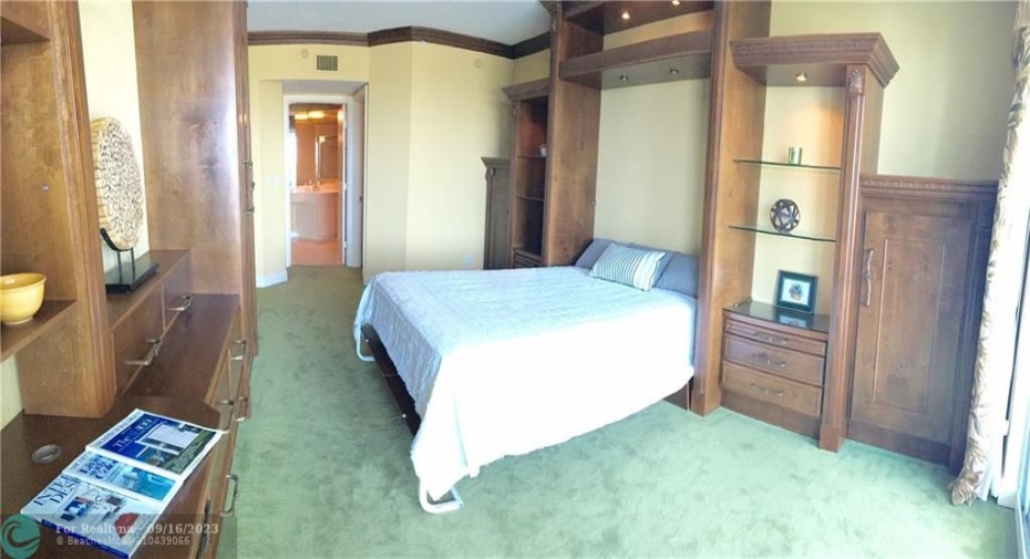 Bedroom with murphy bed