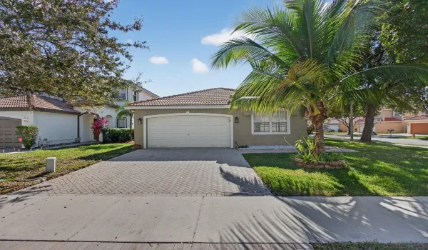 Welcome to 4064 Crescent Creek Drive!