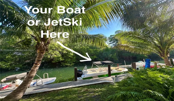 Dock available directly behind the unit