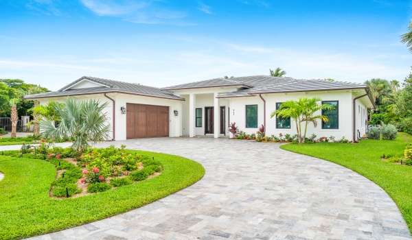 963 W Polo Grounds Drive, Vero Beach, Florida 32966, 4 Bedrooms Bedrooms, ,4 BathroomsBathrooms,Single Family,For Sale,Polo Grounds,RX-10787766
