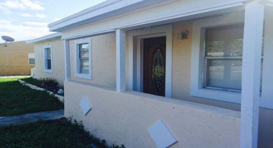 1415 S E Street, Lake Worth, Florida 33460, 3 Bedrooms Bedrooms, ,1 BathroomBathrooms,Single Family,For Sale,E,RX-10790586