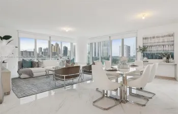 Unicorn Unit! Ocean view from the family and dining area!