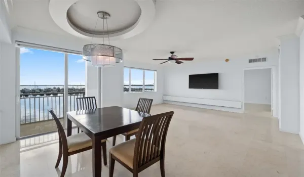 Unobstructed Panoramic Waterviews