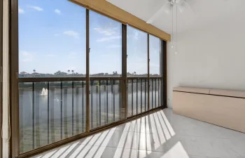 6065 pointe Regal Cir unit 409_01