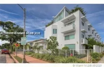 Modern architecture in a top Miami Beach location!