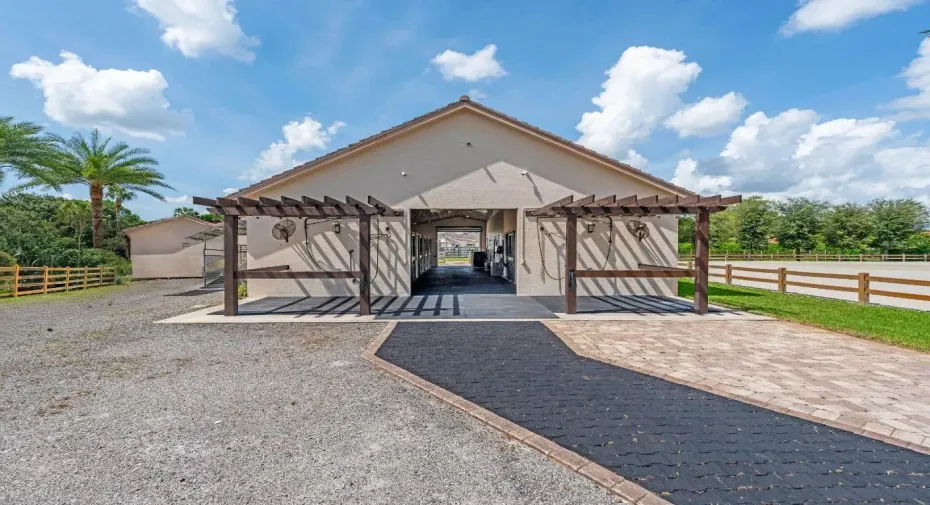 3-web-or-mls-A7408636