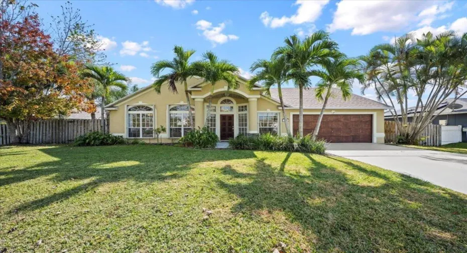 184 SW Hide Place, Port Saint Lucie