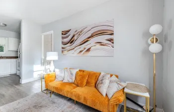 NORTH HOLLYWOOD SQUARE AMEN PLAT 16-10