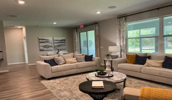 279f4748-655f-4e88-b407-986340272d77 (1)