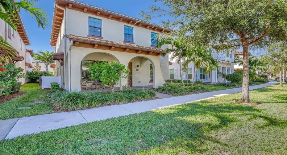 13363 Machiavelli (1)