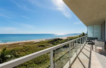 Luna Ocean Residence