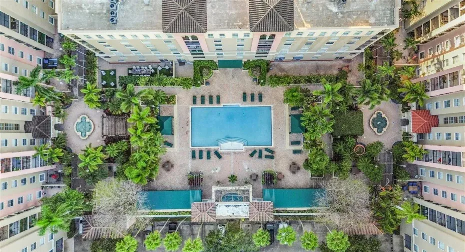 01-Alicia Photos 1122-01