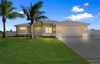 3834 NE Barbara