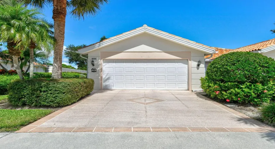 8252SEDoubleTreeDr(3) (1)