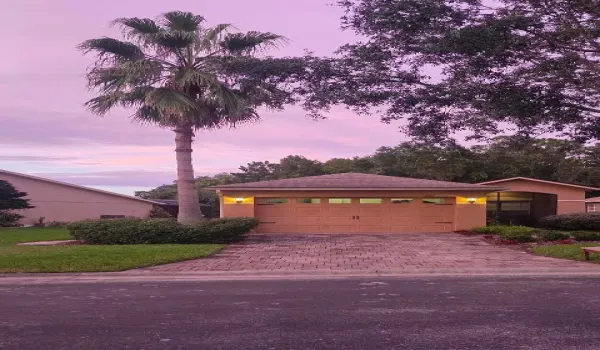 Front View​​‌​​​​‌​​‌‌​‌‌​​​‌‌​‌​‌​‌​​​‌​​ 4