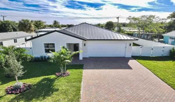 18 SW 6th Street, Delray Beach