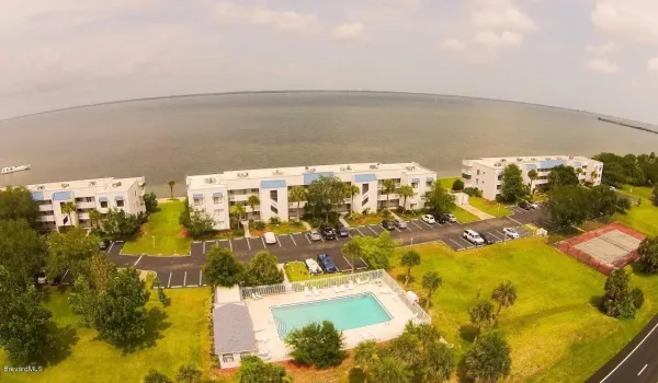 Live Life in CoCoa on the Intercoastal