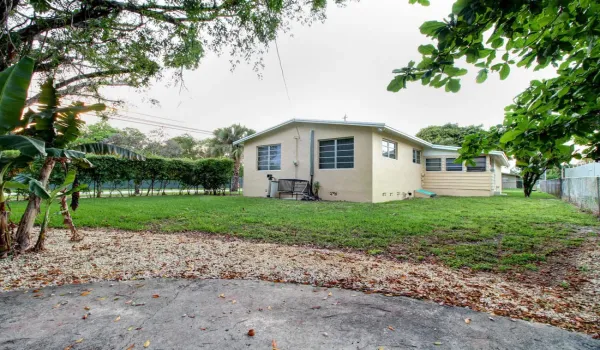 500 NE 139th st (back v1)